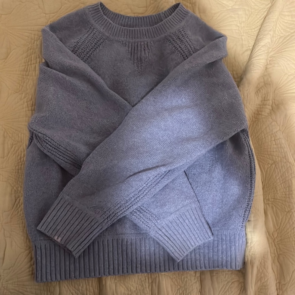 cute blue sweater! xs